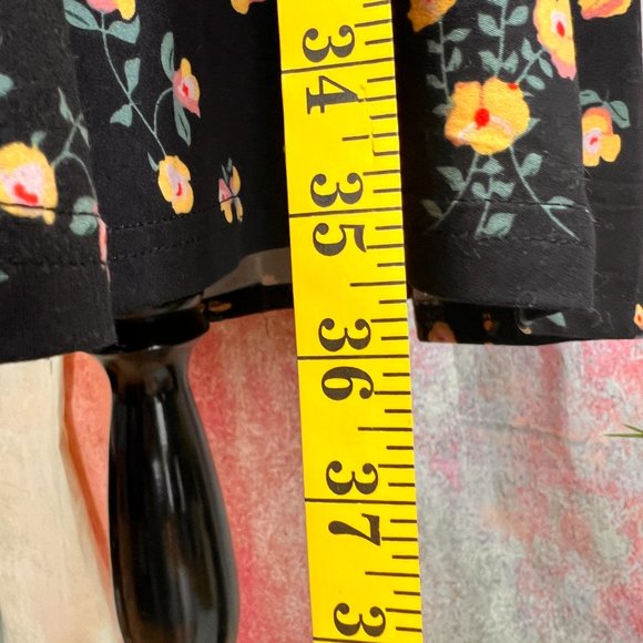 📌Lark + Grey Floral Short Sleeves Soft Flowing Fabric A-Line Dress with Pockets - Picture 9 of 16